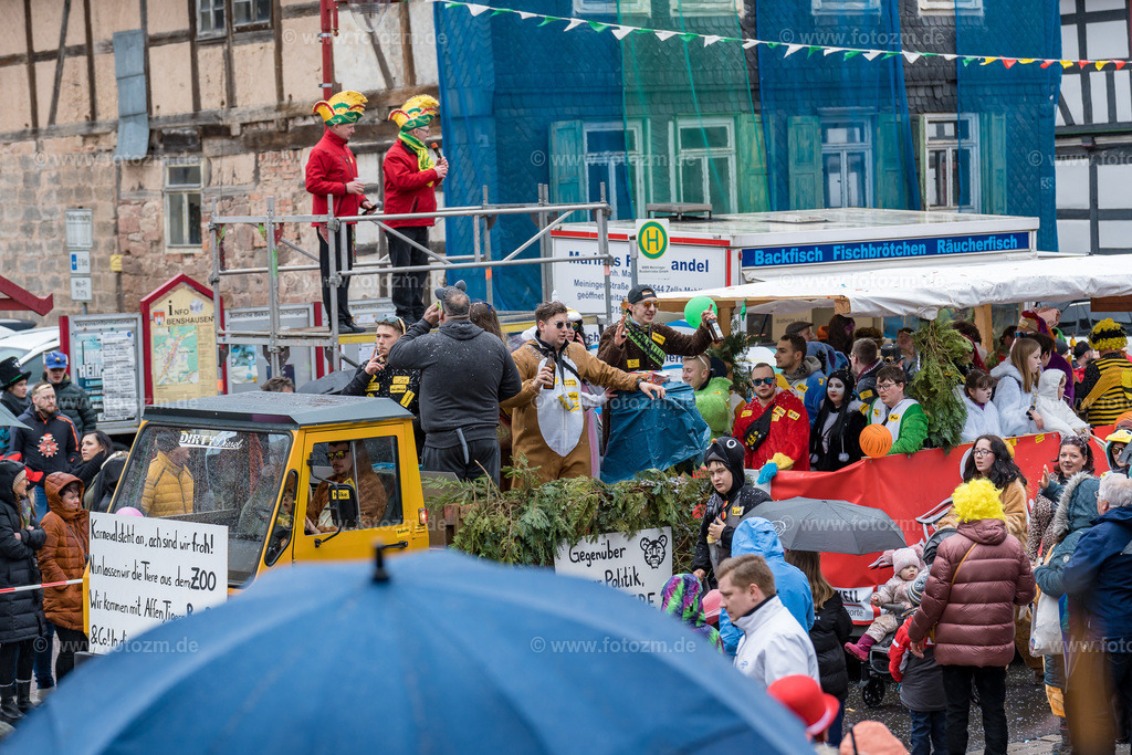 Festumzug_Benshausen_2023-0112 | Entdecken Sie die Schönheit von Veranstaltungen mit unserem Bildershop für professionelle Veranstaltungsfotos. Tauchen Sie ein in eine Welt voller lebendiger Bilder, die die Atmosphäre und die Emotionen von unvergesslichen Momenten einfangen. - Realisiert mit Pictrs.com