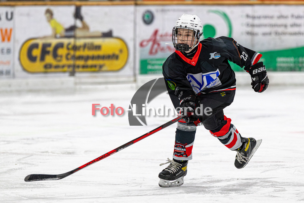TSV Peißenberg Miners vs HC Landsberg | Eishockey Landesliga U15 2023/2024, TSV Peißenberg Miners vs HC Landsberg, 20240113,
,
2024-01-13 in Peißenberg (Eisstadion)

Copyright: WolfgangxLindner