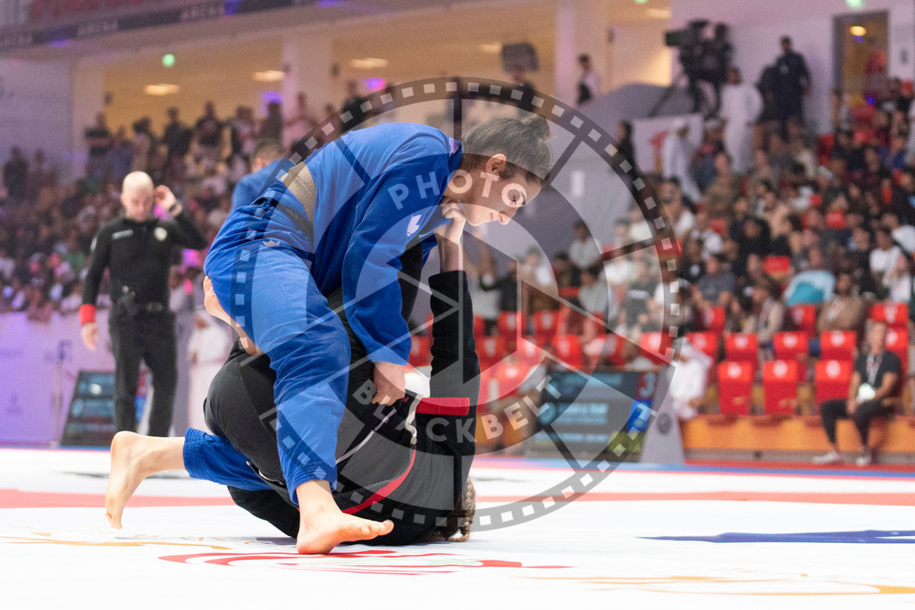 20231109PBB3986 | Fighters compete during the AJP World Professional Championship in the Mubadala Arena in Abu Dhabi, Arab United Emirates, on November 9, 2023.