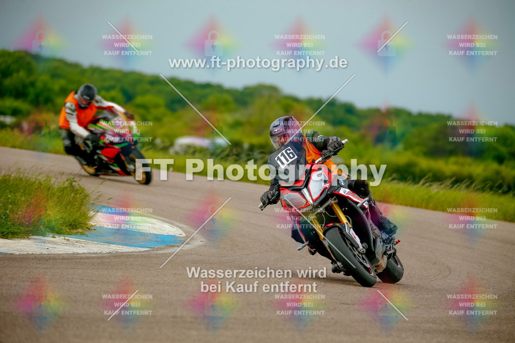 _MOT1690 | Hier findet Ihr Bilder von Touristenfahrten auf der Nürburgring Nordschleife oder von anderen Veranstaltungen die ich besucht habe. Viel Spass beim Durch Schauen 