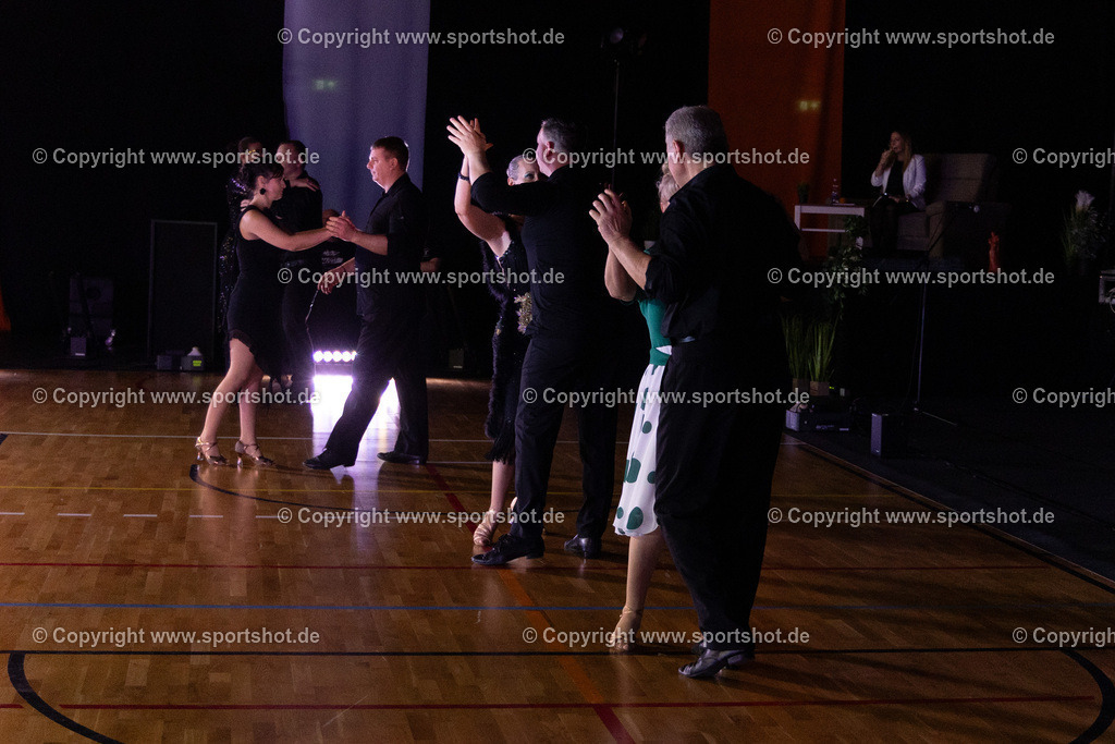 AR6_0116 | Rund um das Thema Sport-Event-Fotografie & individuelle Teilnehmerfotos. Jeder Teilnehmer wird fotografiert.