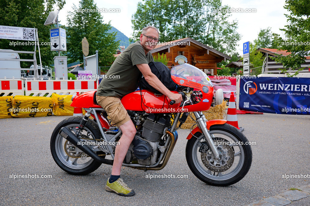 P1014633 | Erleben Sie atemberaubende, hochqualitative Fotos Ihrer Fahrt entlang der malerischen Alpenstraßen. Besuchen Sie alpineshots.com, um professionelle Aufnahmen Ihrer unvergesslichen Reise zu finden und zu kaufen - Realisiert mit Pictrs.com