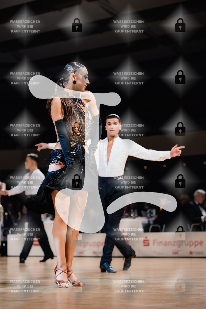 Goldstadtpokal 2025 - WDSF Open Latin Youth 5th (73) Toni Cortes _ Gabriela Derlatka (Spain)-2025-01-25-0361 | Webshop for digital downloads and prints of dance sport, event & show photographer Julian Link - Realisiert mit Pictrs.com