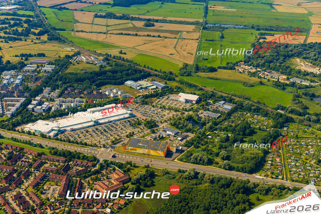 Luftbild Vs Google Maps  Krebsförden Ellerried  Schwerin -Das Luftbild wurde 2025 vom UL-Flugzeug heraus erstellt ( keine Drohnenluftbilder ) - Hochauflösende Luftaufnahme -Nicht vergleichbar mit Google Maps oder Satelittenbilder- Die Geschenkidee !Mit Lizenz und Bildrechte bestellbar