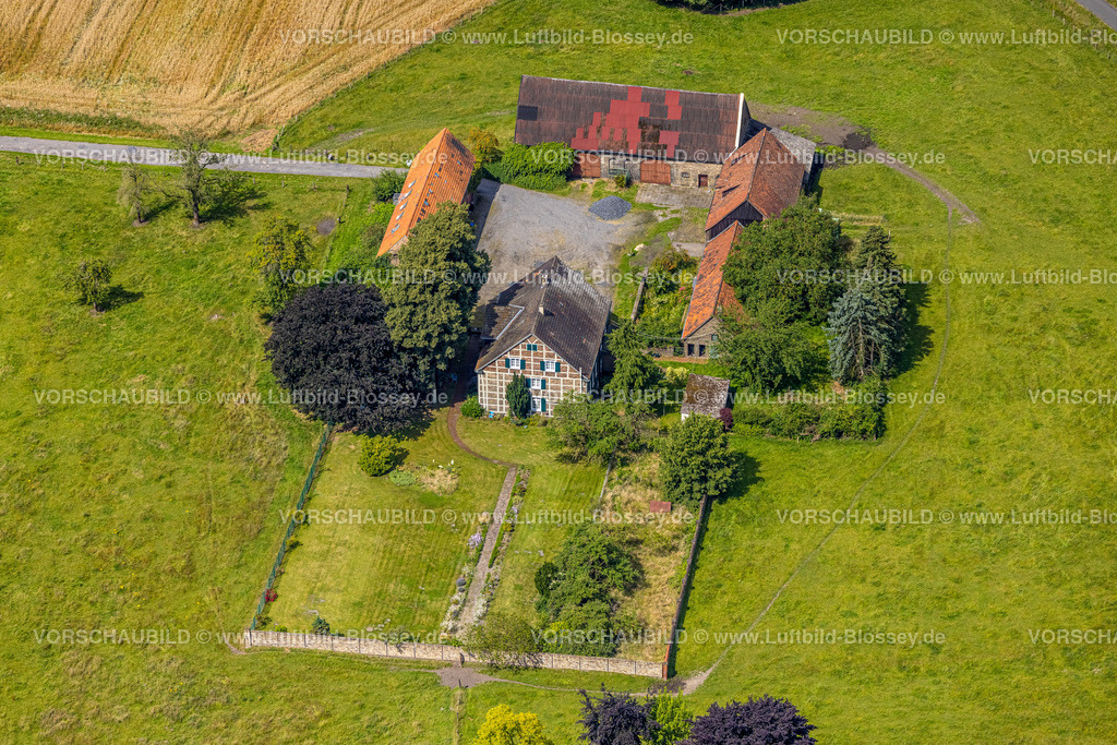 Hamm240706235 | Luftbild, landwirtschaftlicher Hof an der Dortmunder Straße, Fachwerkhaus umgeben von Wiesen und Feldern, Stadtbezirk Herringen, Hamm, Ruhrgebiet, Nordrhein-Westfalen, Deutschland