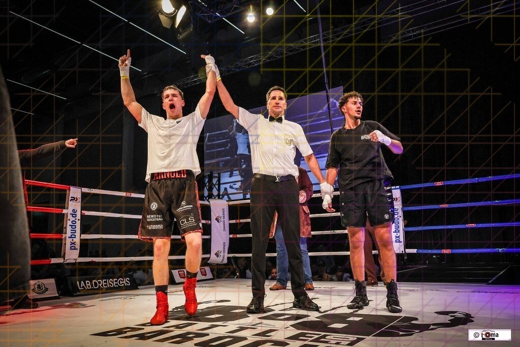 BoB 2026 Arnold vs. Faiz-78 | professionelle Sport- und Eventfotografie von Tomafocus – dynamische Bilder, emotionale Momente und hochwertige Aufnahmen für jeden Anlass. - Realisiert mit Pictrs.com