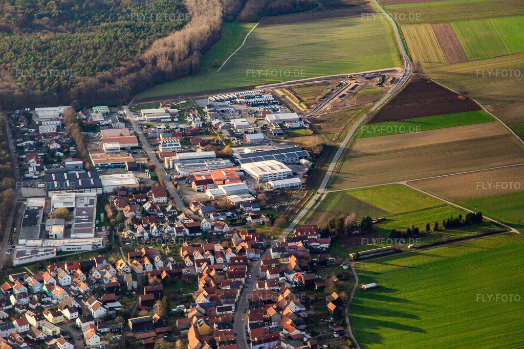 Luftbild: Erweiterungsfläche des Gewerbegebiet Gereutäcker in Hatzenbühl im Bundesland Rheinland-Pfalz in Deutschland. Foto: IMG_139367.jpg vom 16.12.2023 durch Werner Riehm/FLY-FOTO.de