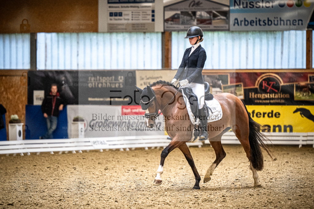 DOS_1990 | Entdecke hochwertige Reitturnierfotos von Foto Oger. Professionell, emotional und authentisch – jetzt Lieblingsmomente im Shop bestellen. - Realisiert mit Pictrs.com