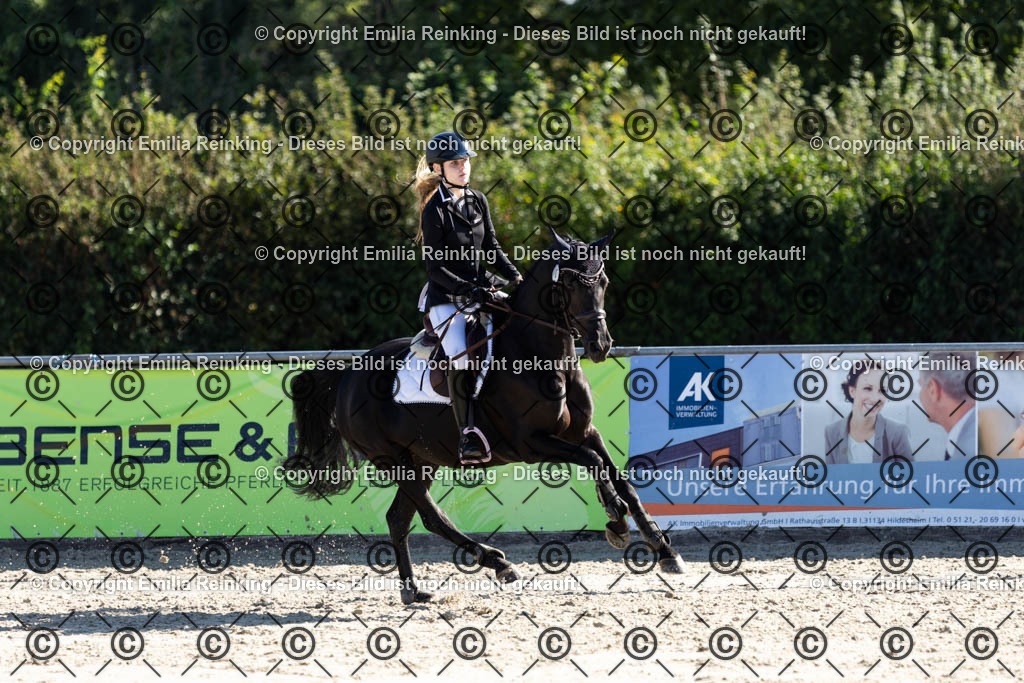 CL5A1378 | Emilia Reinking Fotografie - Realisiert mit Pictrs.com