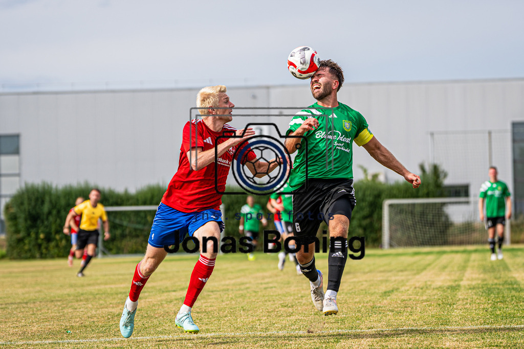 Fußball I Herren I Saison 2026-2027 I Landesliga Weser-Ems I 3. Spieltag I TV Dinklage - TuS Pewsum I 40178 | jns.sportfotos - Realisiert mit Pictrs.com