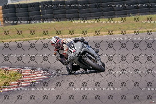 26bt05-1905 | markuskiefer.com - Realisiert mit Pictrs.com