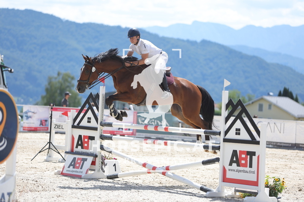 0P6A0505 | Willkommen bei Brunnmayr - Design & Fotografie – Ihrem Spezialisten für Reitturniere und Pferdeveranstaltungen in Oberösterreich, Salzburg und Bayern! Seit über 17 Jahren sind wir leidenschaftlich dabei.