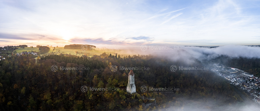 Ödenturm bei Nebel am Morgen | löwenblicke | shop