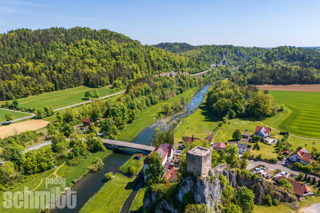 PS-Gutenstein-2026-01 | Entdecke die größte Bildgalerie der Region mit Fotografien aus dem Allgäu, der Bodenseeregion, Oberschwaben, dem Donautal und der Schwäbischen Alb. Landschaften, Luftaufnahmen und Reisefotografie als Wandbild und Fotokunst. - Realisiert mit Pictrs.com