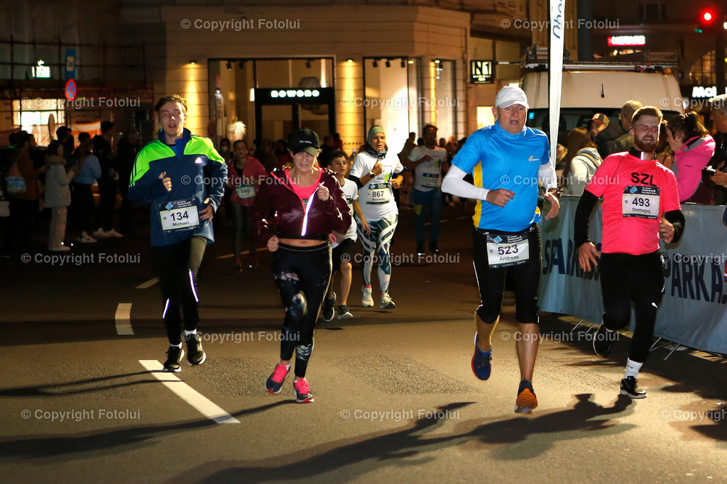 LINZERSPARKASSECITYNIGHTRUN_26 | bilder, linz, photo, foto, fussball, sport, fotolui, bundesliga