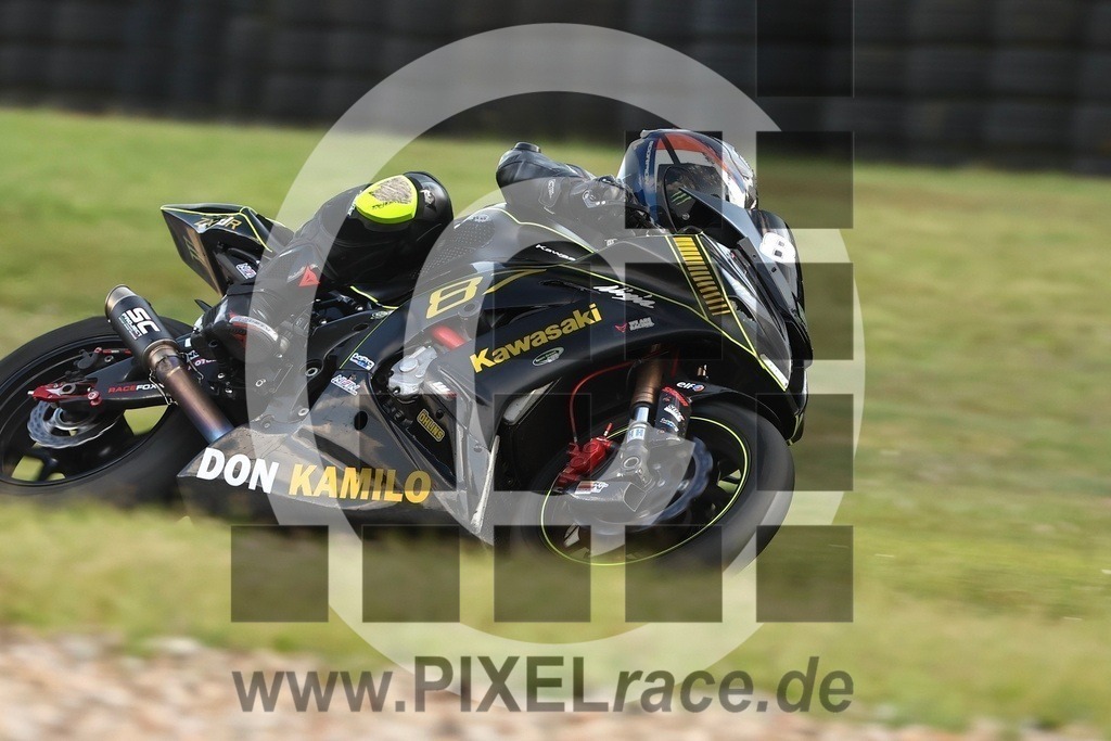 0087-20250909_15495 | Schöne Erinnerungen an spannende Momente - das festzuhalten ist unser Job. PIXELrace.de ist seit 2003 auf den Rennstrecken Europas unterwegs um die Action draußen beim Fahren und die wunderbare Stimmung imm Fahrerlager für euch einzufangen.