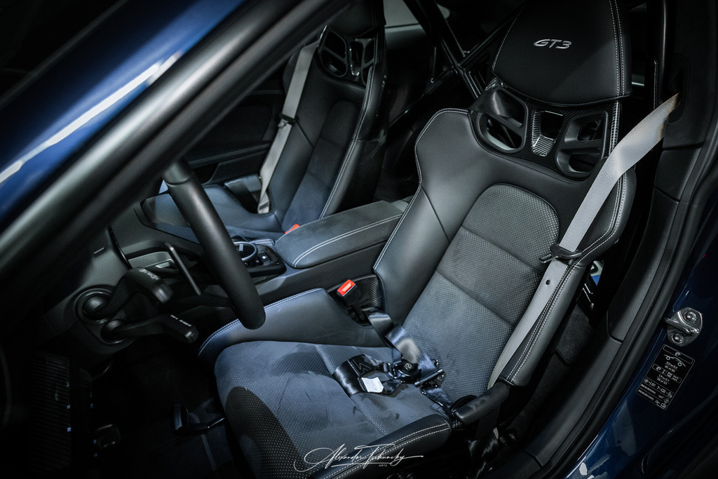 R6PZ3643 _AL | Entdecken Sie die faszinierende Welt von Alexander Tschuncky Arts: Kreative Fotografie, atemberaubende Automobilkunst und hochwertiger Bilderdruck. Lassen Sie sich inspirieren! - Realisiert mit Pictrs.com