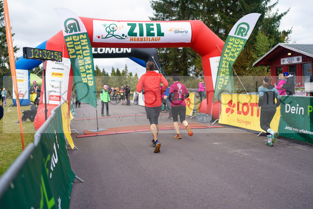 Herbstlauf 2024 | Rennsteig-Herbstlauf von Neuhaus am Rennweg nach Masserberg am 6. Oktober 2024