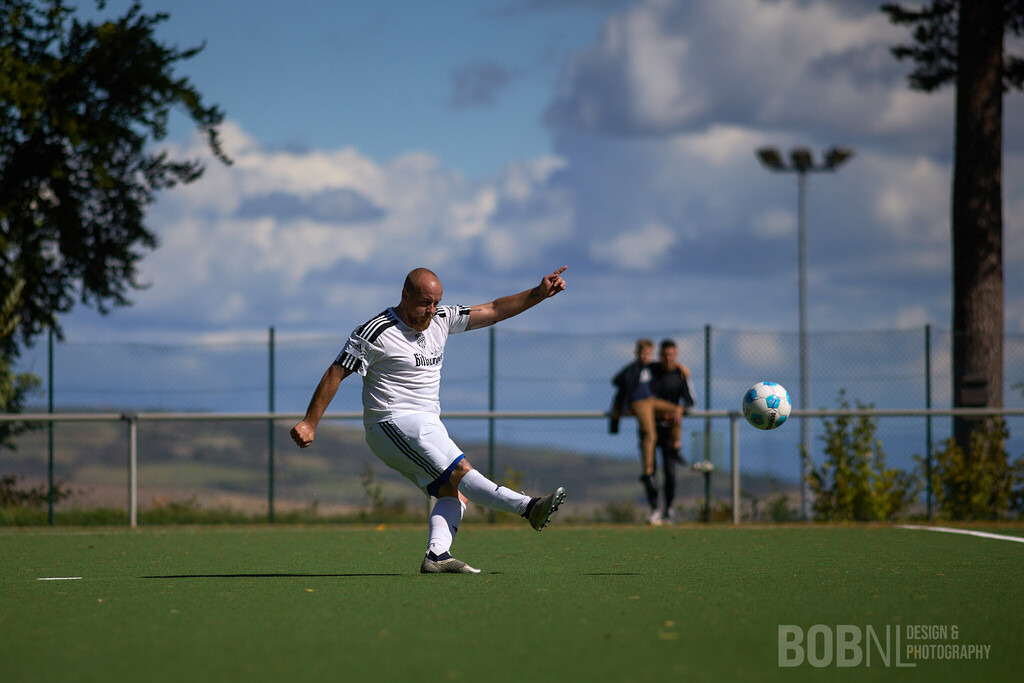 TSV Carlsberg | Eisenberg - 14.09.2025: TSV Carlsberg in Eisenberg (Waldstadion), Germany. Photo by: BobNL design &amp; photography - Realisiert mit Pictrs.com