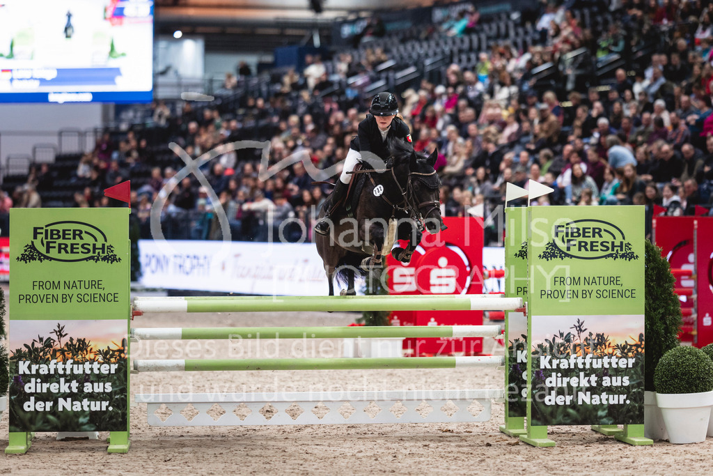 240119_Leipzig_PonyTrophy-589 | Deine schönsten Turniermomente als professionelle Fotos! Entdecke hochwertige Pferdesport-Fotografie im Online-Shop. Jetzt Fotos finden & bestellen!