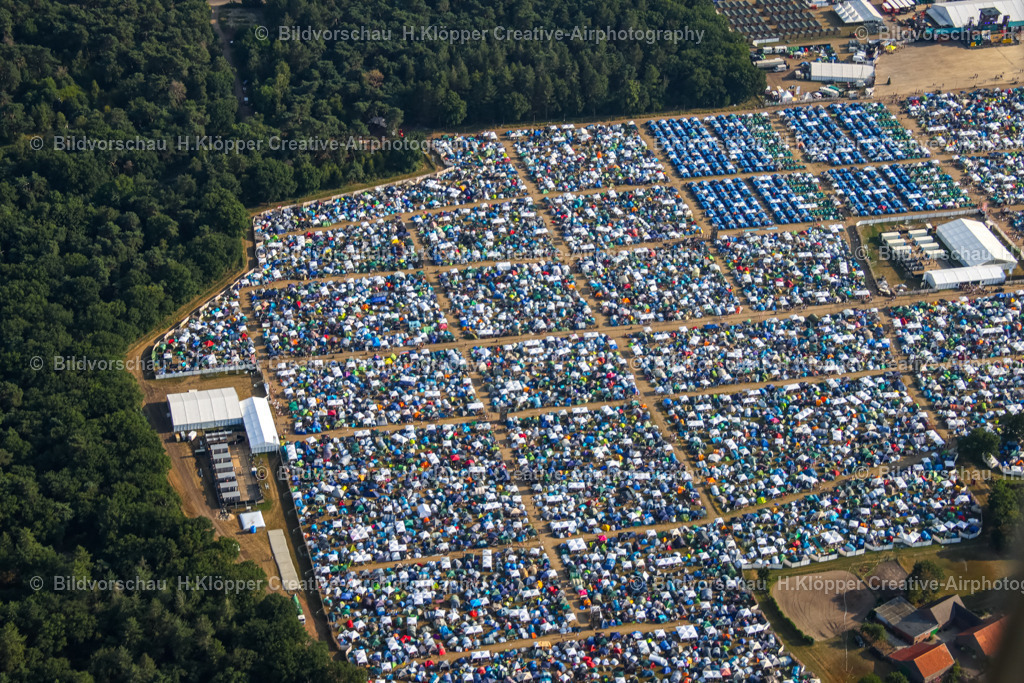Weeze Parookaville 2022_ Creative_Airphotography H.Klöpper-6021 | Parookaville 2022 Weeze. Das größte Elektro Event Festival mit 220.000 Besucher. Zeltstadt - Realized with Pictrs.com