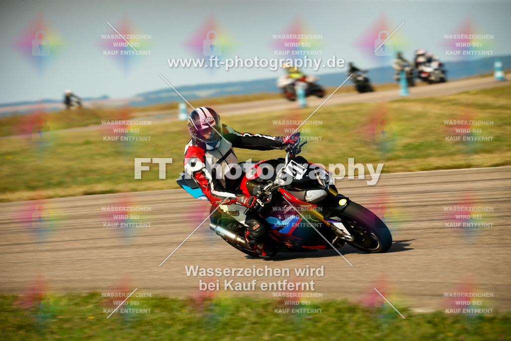 _MOT5776 | Hier findet Ihr Bilder von Touristenfahrten auf der Nürburgring Nordschleife oder von anderen Veranstaltungen die ich besucht habe. Viel Spass beim Durch Schauen 