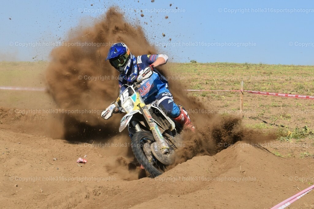 DSC_0405 | Sportfotografie , Motorsport, Motoross, Reitsport, Mointainbike, Enduro,
Landschaft , Outdoor, Eventfotografie, Landschaft, Bilder online bestellen - Realisiert mit Pictrs.com