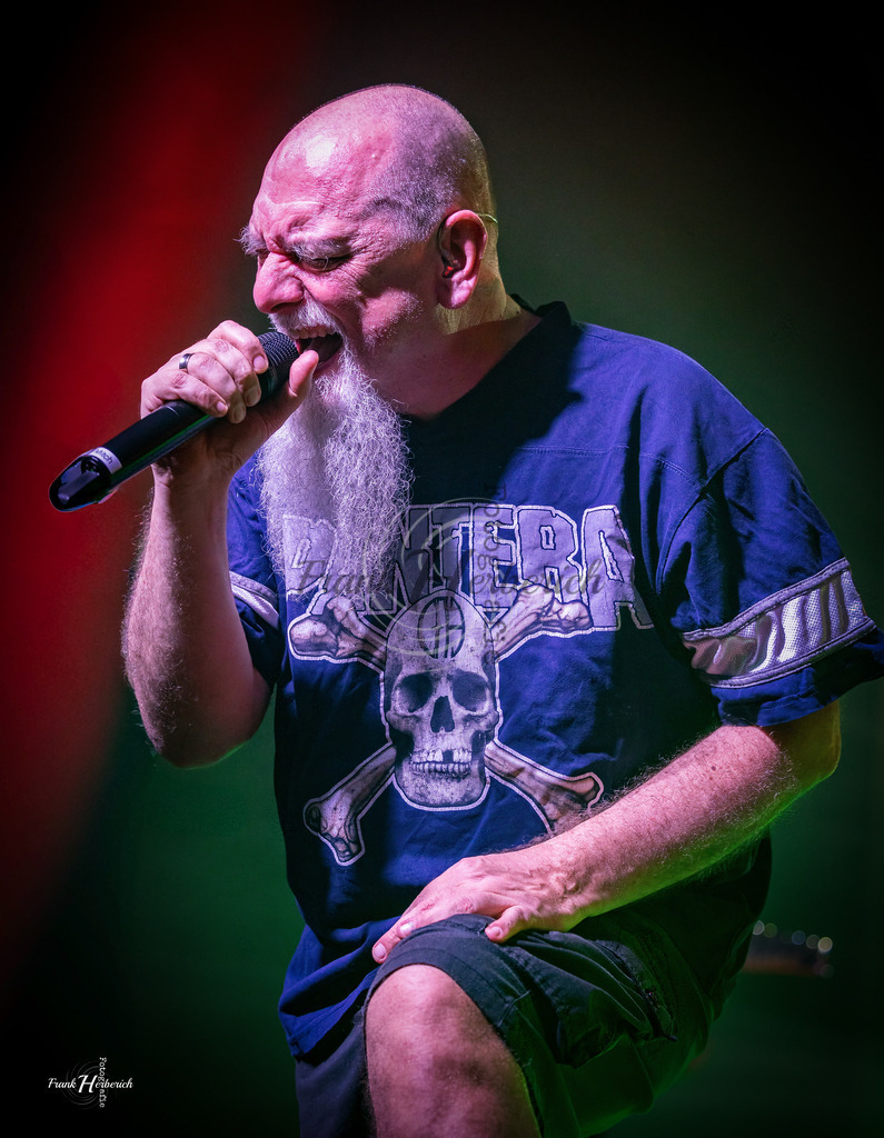 Justice 23.12.2025 | Frank Herberich Fotografie, Frank Herberich, Fotografie, Hochzeit, Portrait, St. Peter Ording, Ording, Westerhever, Nordsee, Frank Fotografie, Hardheim,  Odenwald,Walldürn, Band,Eventfotografie - Realisiert mit Pictrs.com