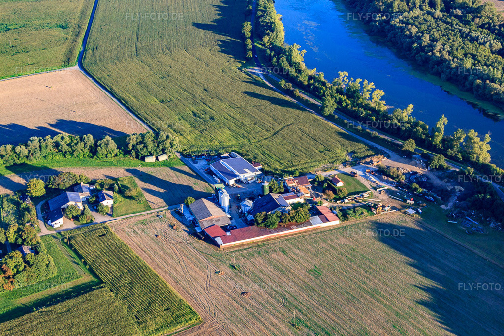 Luftbild: Wendelinushof mit Richard Jungkind Kompost und Häckseln Recycling am Rußheimer Altrhein im Ortsteil Rheinsheim in Philippsburg im Bundesland Baden-Württemberg in Deutschland. Foto: IMG_59683.jpg vom 04.09.2013 durch Werner Riehm/FLY-FOTO.de