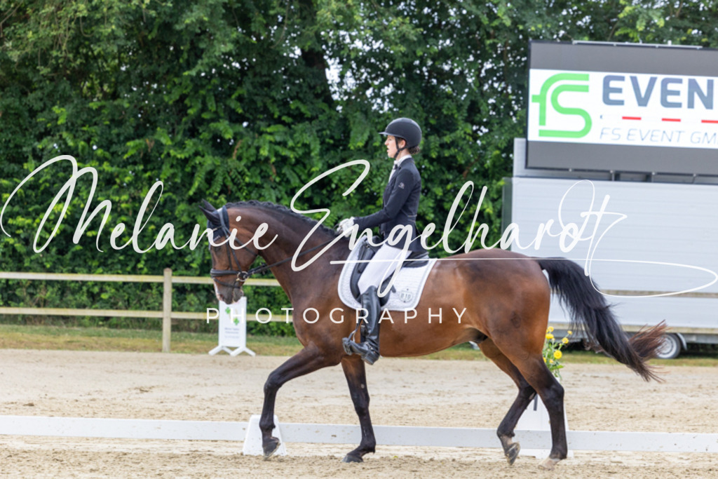 7I8A3995 | melanie-engelhardt-photography - Realisiert mit Pictrs.com