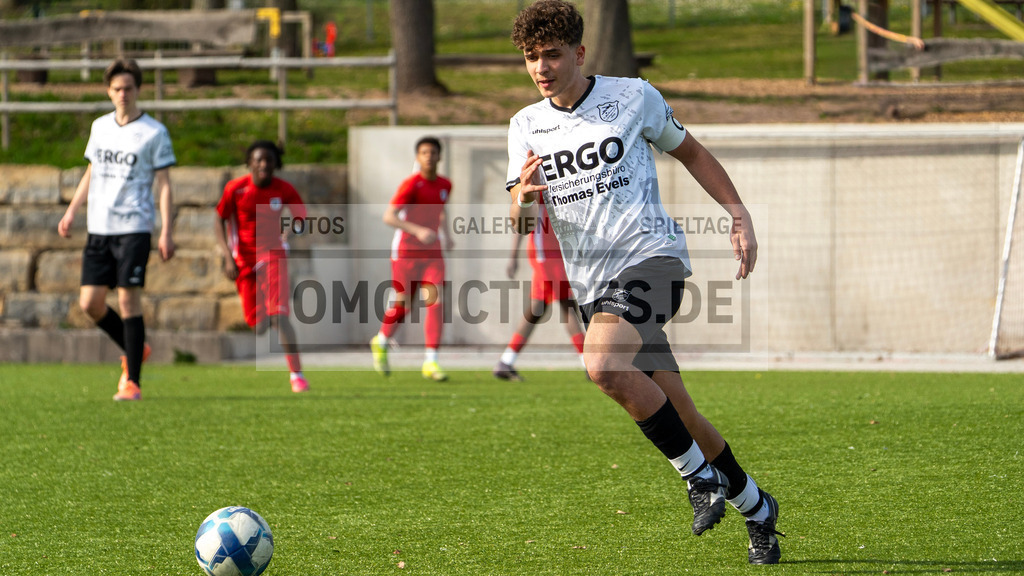 _OMG2420 | www.omgpictures.de, Sportfotograf, Verein, Fotograf, Baden Württemberg, Stuttgart, Heilbronn, omgpictures, Spieltag,  - Realisiert mit Pictrs.com