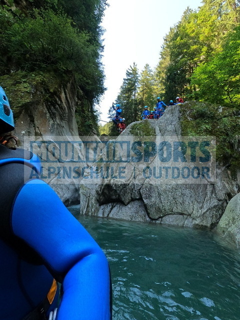 GOPR5344 | Bestelle die Bilder deines Berg- oder Wasser-Abenteuers mit Mountain Sports bequem von zu Hause aus direkt über unseren Online Fotoshop von pictrs.com. - Realisiert mit Pictrs.com