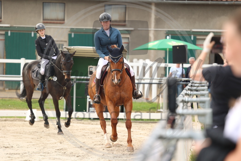 994A7470 | sabrinanicolaifotografie - Realisiert mit Pictrs.com