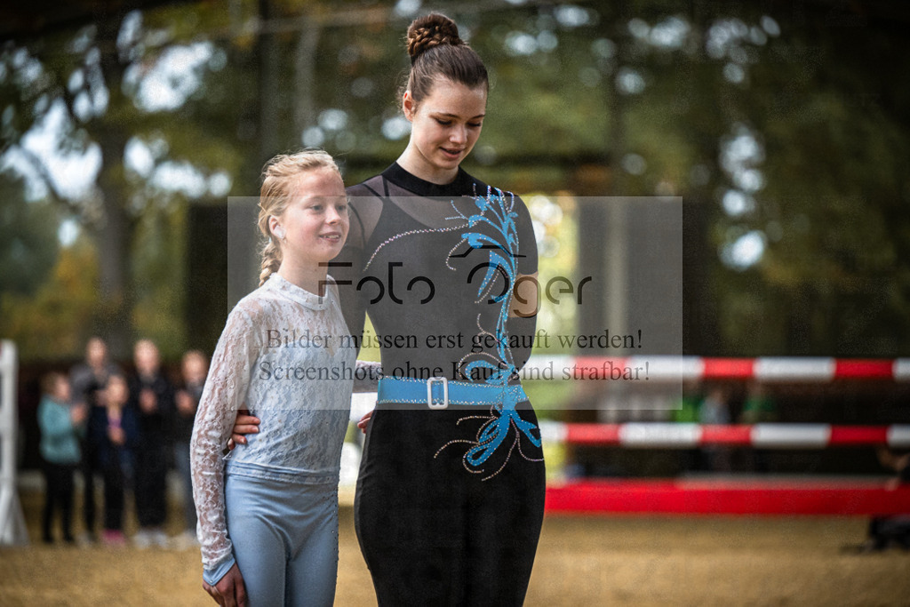 DOS_0712 | Entdecke hochwertige Reitturnierfotos von Foto Oger. Professionell, emotional und authentisch – jetzt Lieblingsmomente im Shop bestellen.Deutschlandweite Turnierfotografie. - Realisiert mit Pictrs.com