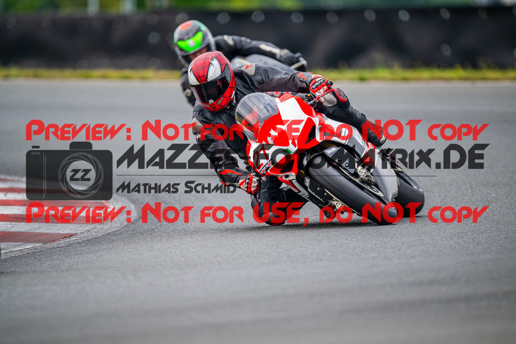 MaZZes_FotoMatrix_240724_6007705_3906 | ROT