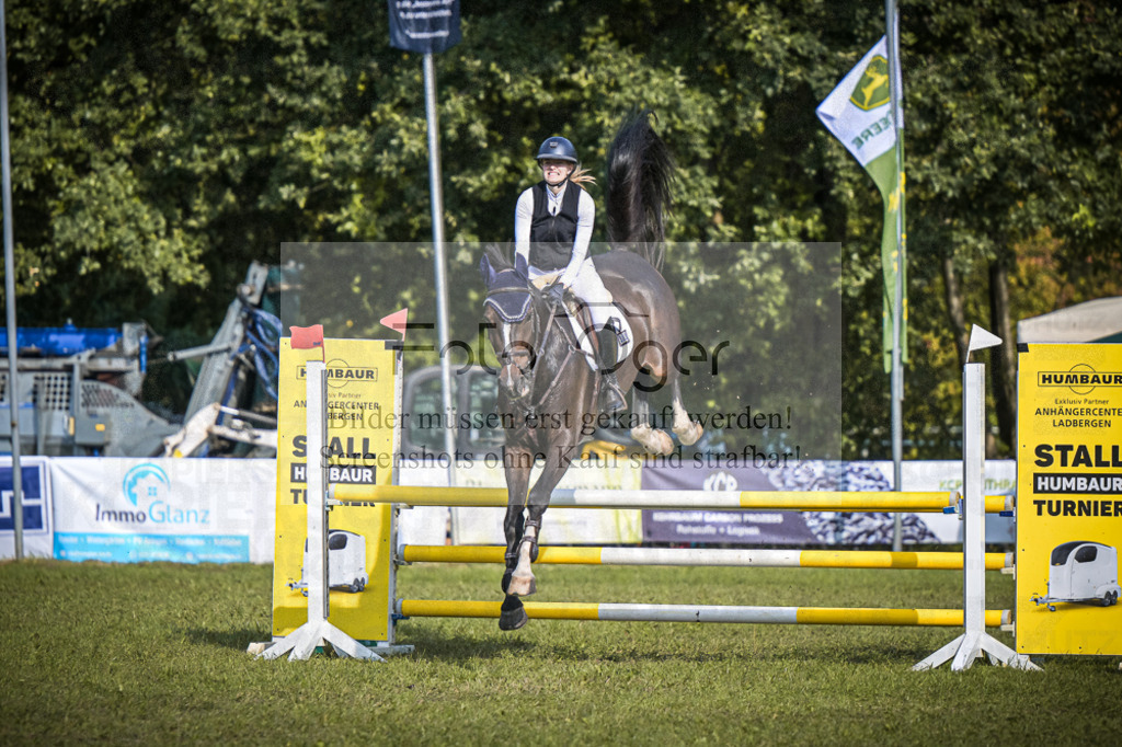 DOS_0800 | Entdecke hochwertige Reitturnierfotos von Foto Oger. Professionell, emotional und authentisch – jetzt Lieblingsmomente im Shop bestellen.Deutschlandweite Turnierfotografie. - Realisiert mit Pictrs.com