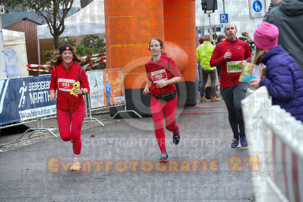 251130_1145_EX1_8624 | Sportfotografie im Rhein-Sieg Kreis, Köln, Bonn, NRW, Rheinland Pfalz, Hessen, etc. Unser Tätigkeitsfeld umfasst den Laufsport vom Volkslauf über den Marathon, Duathlon, Triathon bis zum Ultralauf wie Kölnpfad Ultra oder Schindertrail.