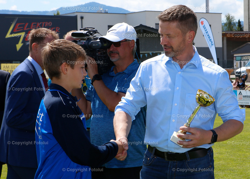 A_LUI_010622_30 | SPORT,FUSSBALL,SPARKASSE SCHUELERLIGA LANDESFINALE 2022 PETTENBACH 01.06.2022 IM BILD: (LINZ VIOLETT) UND (RIED GRUEN) FOTO.FOTOLUI