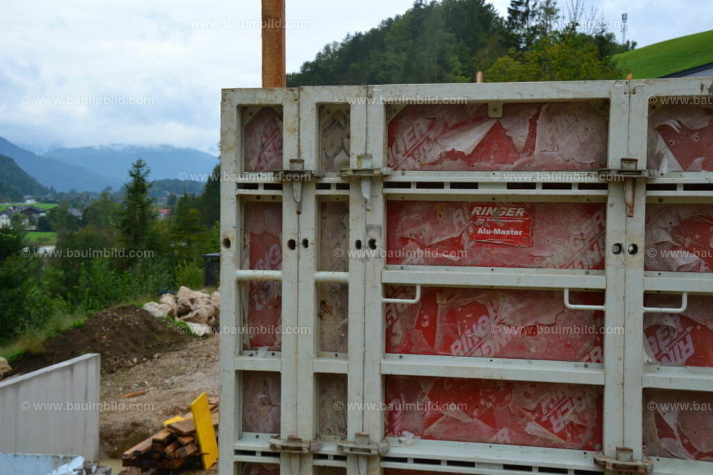 bib-lg04-betonarbeiten-0127 | Nach LV-Leistungsgruppen sortierte Detailfotos über den Bau eines Hauses. Alle Hausbau-Bilder direkt vom Urheber und Autor der Website Haus-Selber-Bauen.com