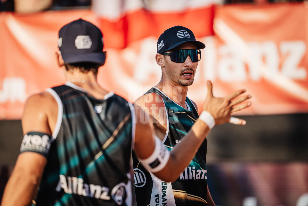 Beachvolleyball | Männer | Allianz German Beach Tour 2025 | Tourstop München | 04.07.2025 | v.l. Laurenc Grössig und Mathias Seiser
