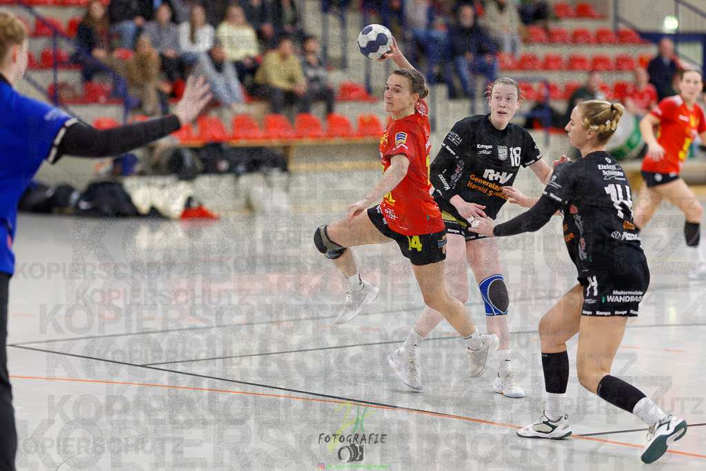 Frauen Regionalliga (HHV); HSG Wettenberg - HSG Twistetal | Frauen Regionalliga (HHV); HSG Wettenberg - HSG Twistetal am 08.11.2025 in Launsbach (Wettenberg) (Halle GS Launsbach (Wettenberg))Photo © 2025 - Jörg Heinrich - Realisiert mit Pictrs.com