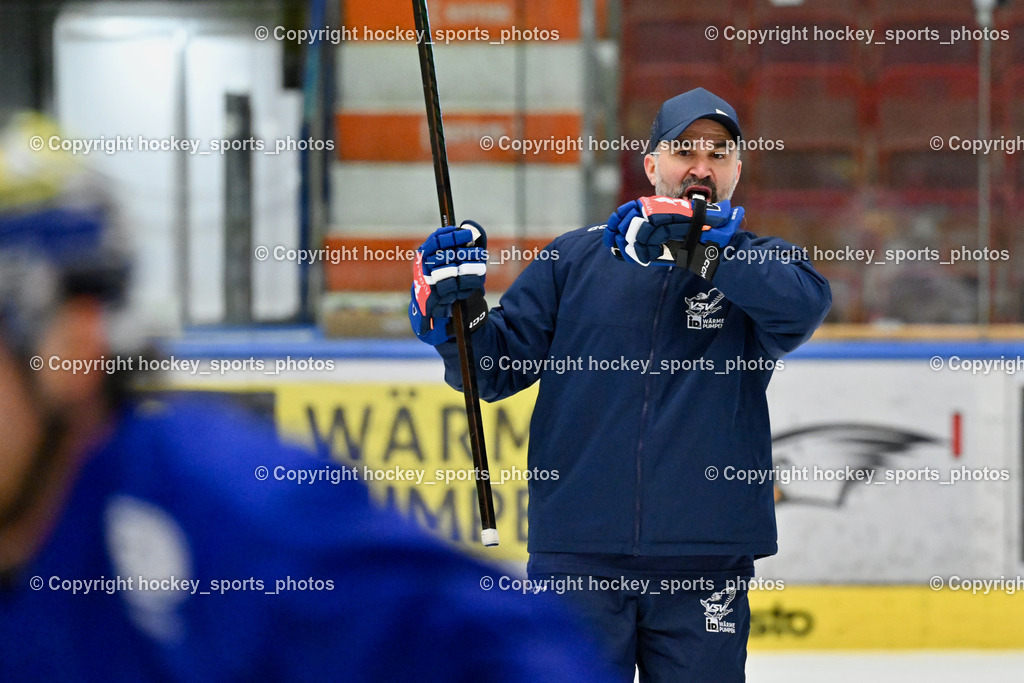 Eistrainig EC VSV mit Headcoach Pierre Allard | Eistraining EC VSV mit Headcoach Pierre Allard, 1.Eistraining EC VSV mit Headcoach Pierre Allard am 02.12.2025 in Villach (Stadthalle Villach), Austria, (Photo by Bernd Stefan)
