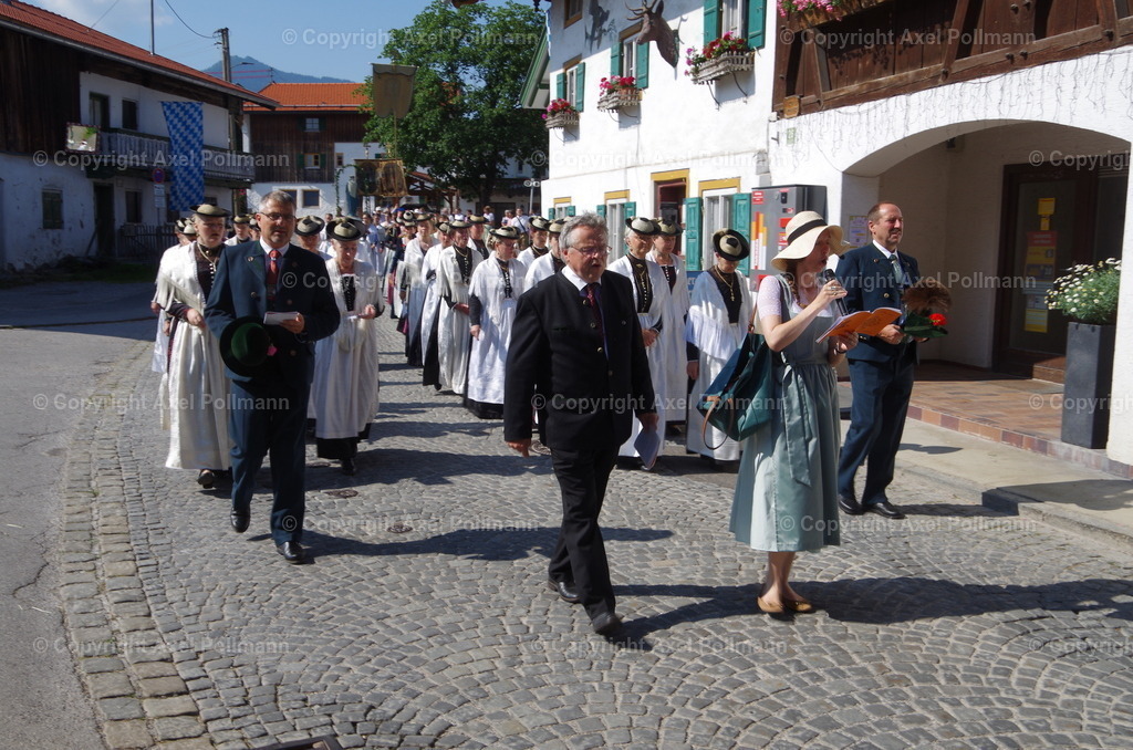 IMGP3501 | fotografiert von Axel PollmannLeonhardi Wallfahrt Benediktbeuern und Murnau, Fronleichnam, Fasching, Landschaft im Loisachtal und Benediktbeuern  - Realisiert mit Pictrs.com