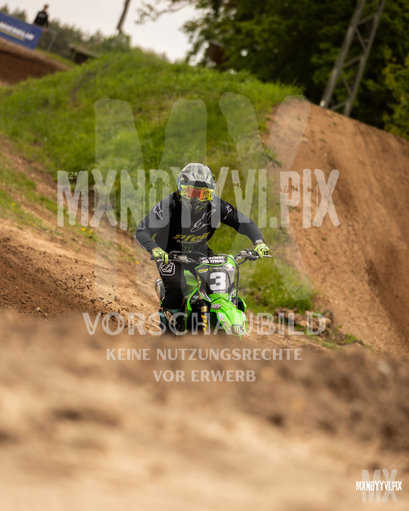 866A5864 | mxndyyvipix