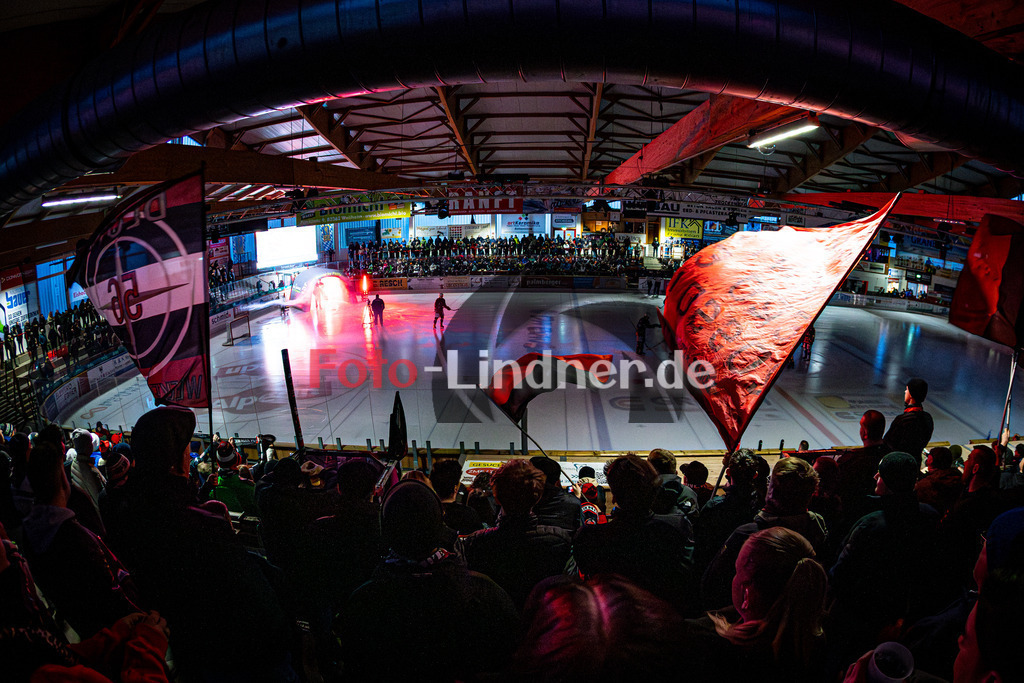 Peißenberg MINERS gegen EHC Königsbrunn LÖWEN | Eishockey Bayernliga 2025/26 Viertelfinale Spiel 2, Peißenberg MINERS gegen EHC Königsbrunn LÖWEN, 20260208,Eröffnung,2026-02-08 in Peißenberg (flatbuy Arena Peißenberg), Copyright: WolfgangxLindner www.foto-lindner.de