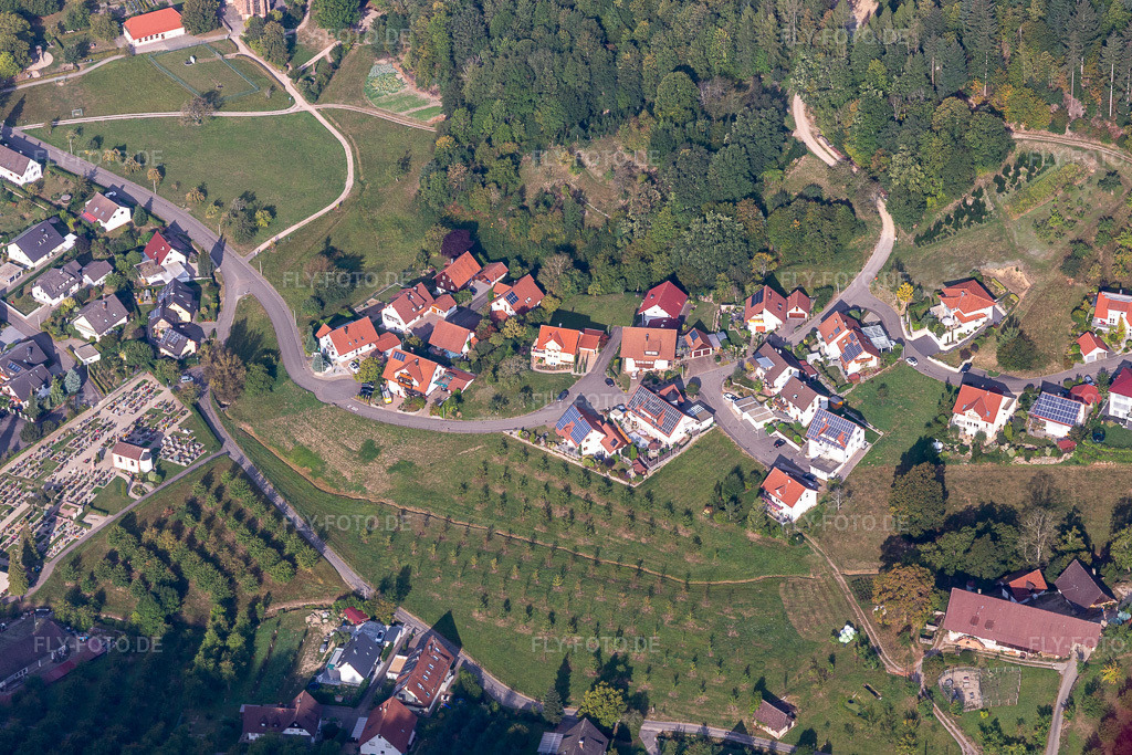 Luftbild: Am Pfarrberg in Lautenbach im Bundesland Baden-Württemberg in Deutschland. Foto: IMG_008908.jpg vom 20.09.2020 durch Werner Riehm/FLY-FOTO.de