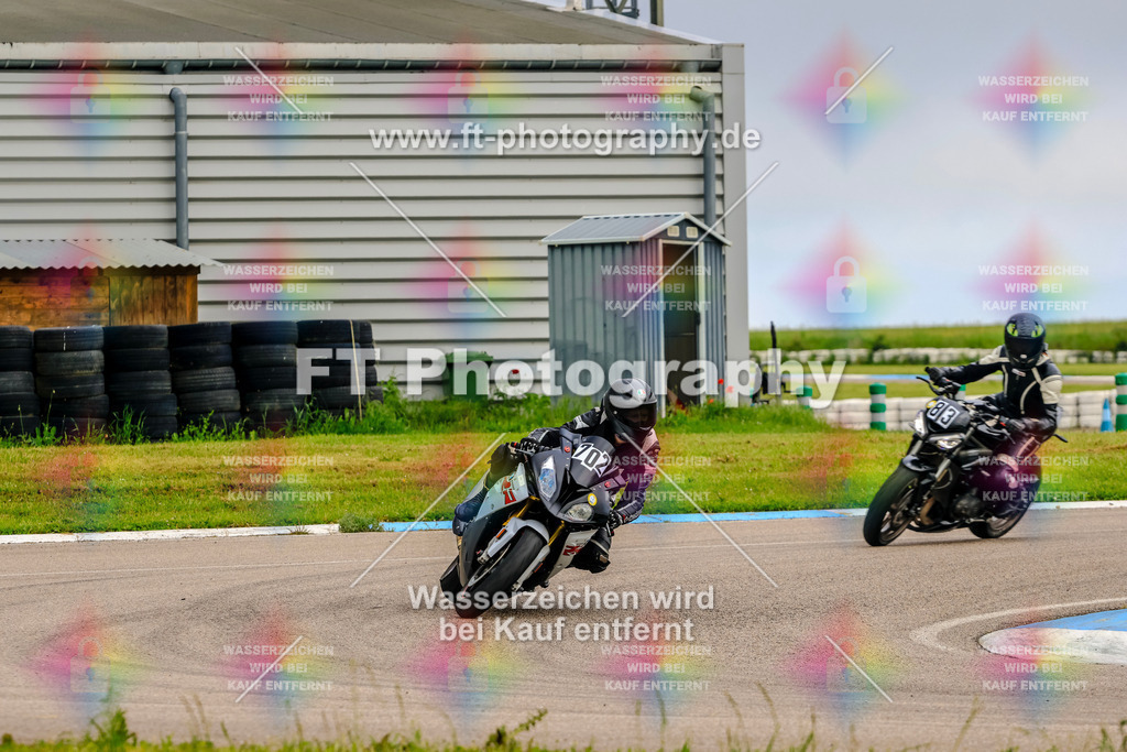 MotoTeam-8067 | Hier findet Ihr Bilder von Touristenfahrten auf der Nürburgring Nordschleife oder von anderen Veranstaltungen die ich besucht habe. Viel Spass beim Durch Schauen 