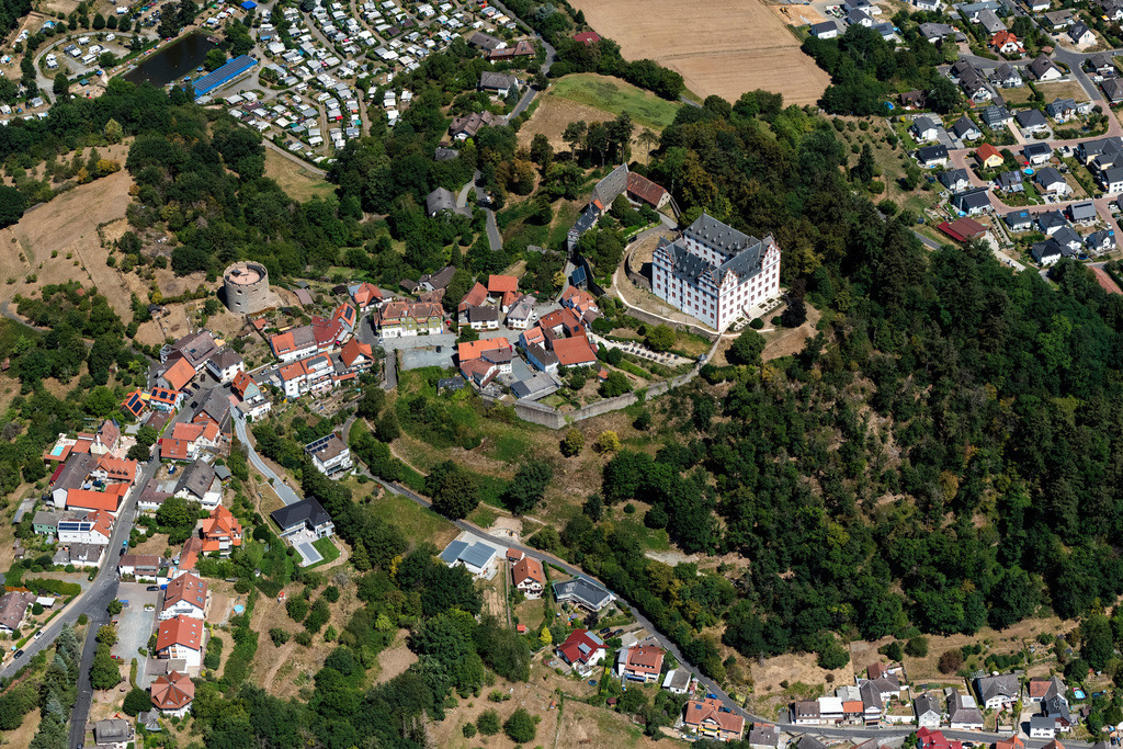 dr__0057542.jpg | FISCHBACHTAL 06.08.2020 Burganlage des Schloß Lichtenberg im Ortsteil Lichtenberg in Fischbachtal im Bundesland Hessen, Deutschland. // Castle of Lichtenberg in the district Lichtenberg in Fischbachtal in the state Hesse, Germany. Foto: Daniel Reiter
