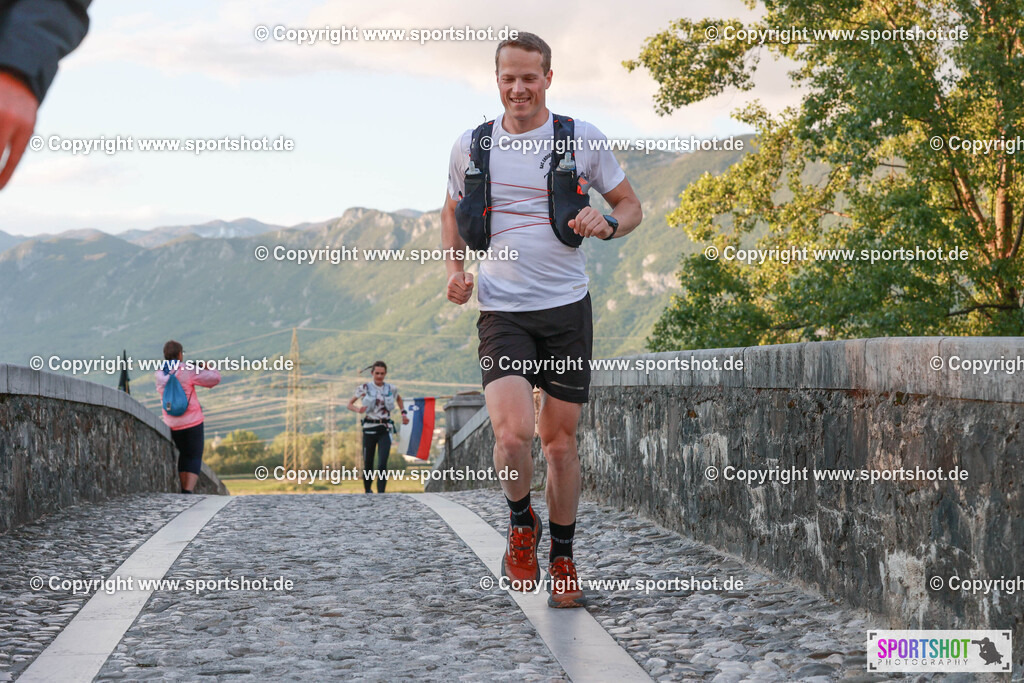 6R3A0071 | Ultra Trail Vipava Valley - Slovenia Trail Running 2024                                                        @Ultra Trail Vipava Valley - Slovenia             @Sportshotphotography                                  PhotoCredit : www.sportshot.de