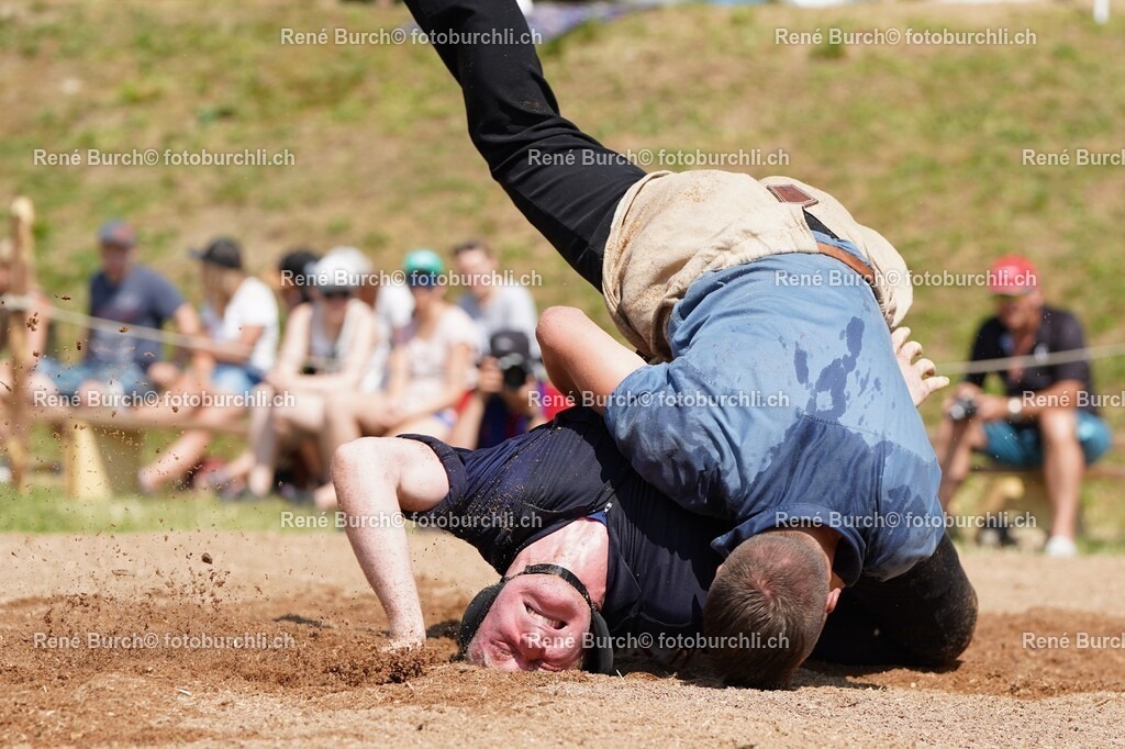 64 | René Burch leidenschaftlicher Fotograf aus Kerns in Obwalden.  Hier finden sie Sport, Landschaft und Natur Fotografie.
 - Realisiert mit Pictrs.com
